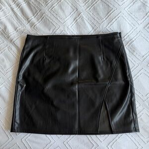 Vero Moda Black Mini Skirt